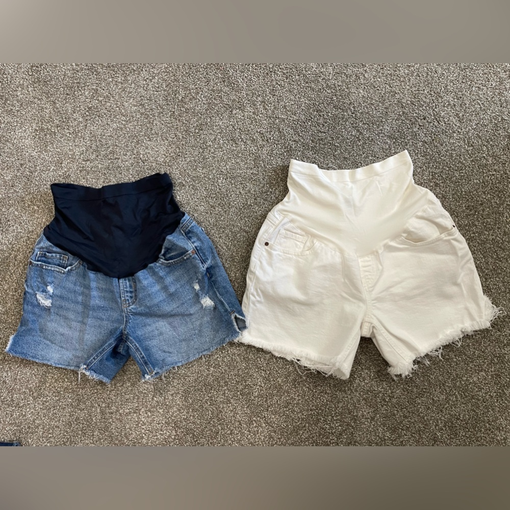 EUC Old Navy Maternity Shorts Bundle. Maternity Size 8.